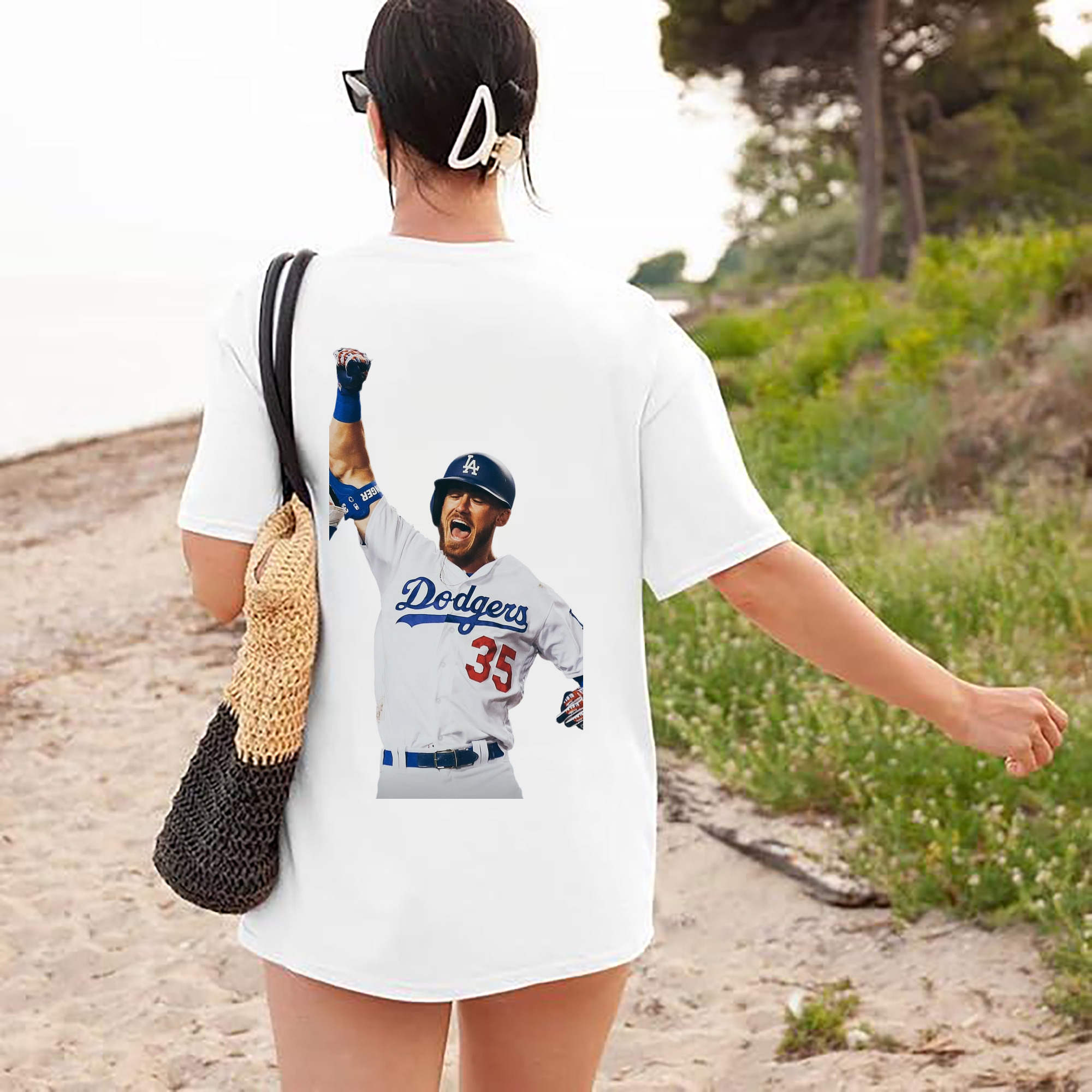  180g Combed Cotton T-Shirt With Back Heat Transfer Print – Soft, Lightweight, Fitted Design – Stylish Casual Wear For Sports & Everyday Use