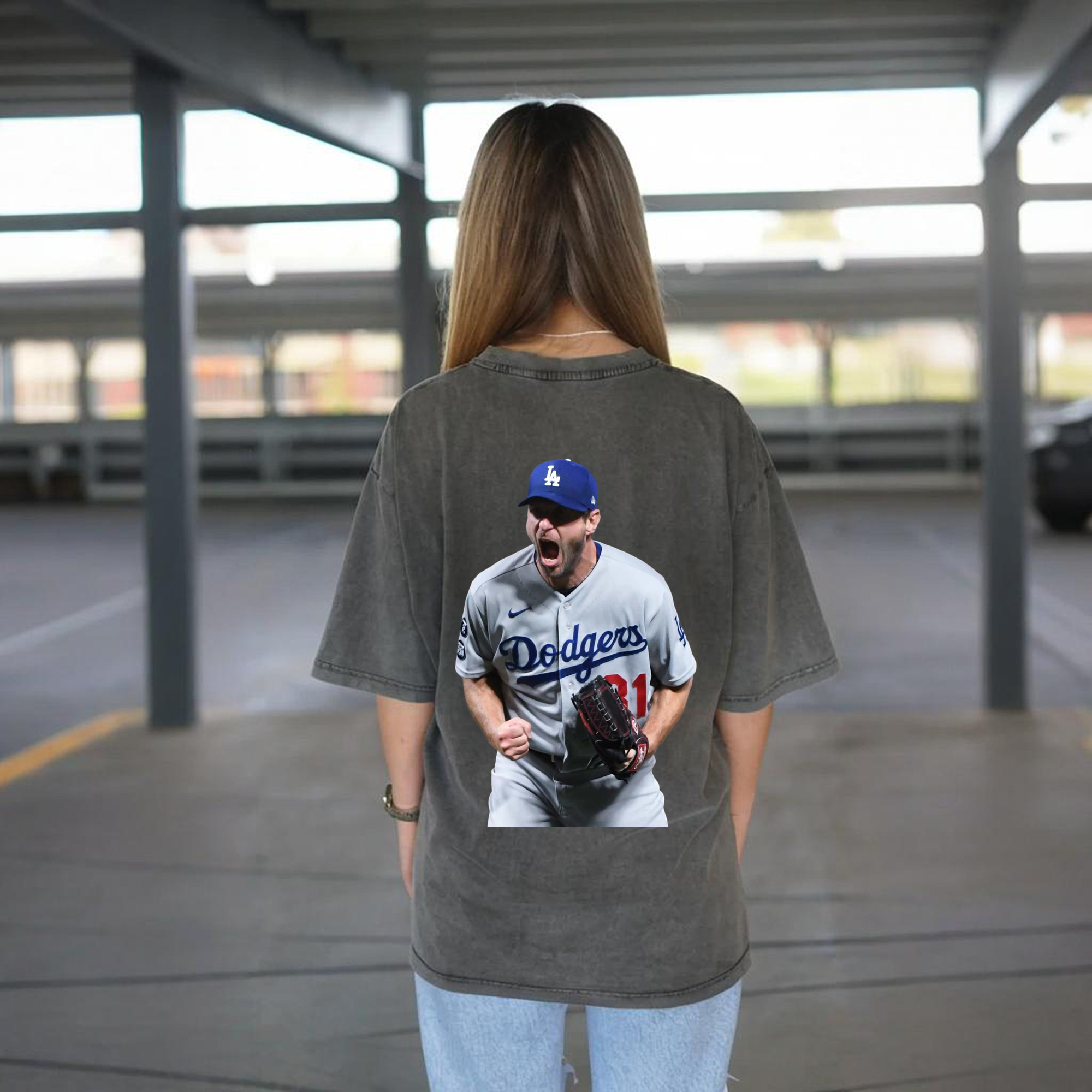  Washed Vintage 230g Cotton Oversized T-Shirt With Back Heat Transfer Print – Soft, Lightweight & Stylish – Comfortable Casual Wear For Sports & Everyday Use