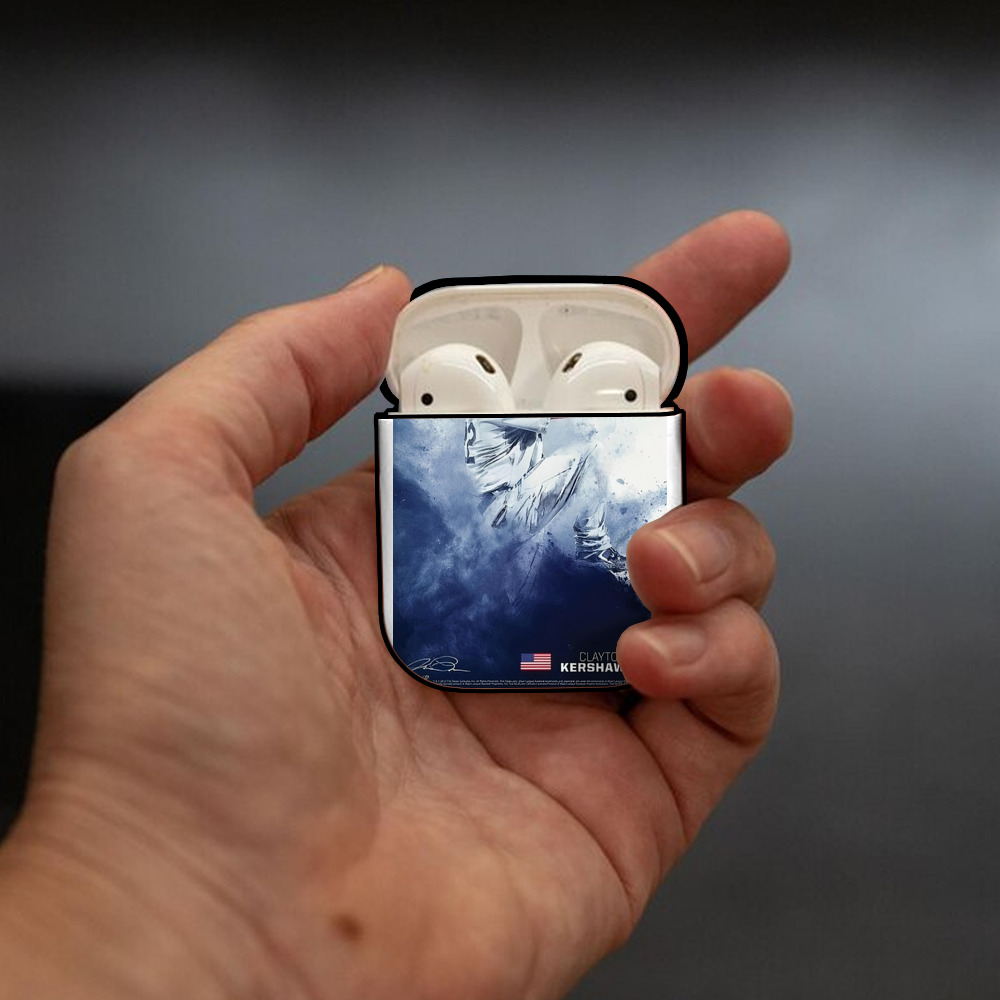 edf598e3c0aac25fbf6537b98a1ec302 AirPods 2 Case Hard Shell Black, Flexible PC Material, Precise Cutouts, Full Protection, Anti-Fingerprint, Washable, Includes Keychain – Durable & Slim Design