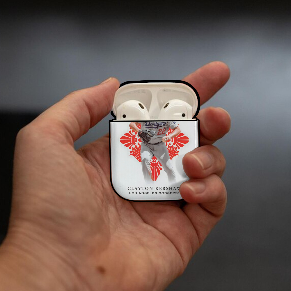 f06d9add0be8c220c5ebbb9c3fb07bf0 AirPods 2 Case Hard Shell Black, Flexible PC Material, Precise Cutouts, Full Protection, Anti-Fingerprint, Washable, Includes Keychain – Durable & Slim Design